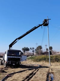 كرين فالفو f12 للبيع جهاز هياب حجم 140 سلايتين دهن واحد يدوي رقم انبار...