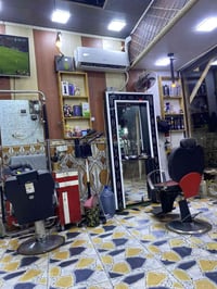 محل حلاقة • كراسي ٣ • بصرا القديمه
