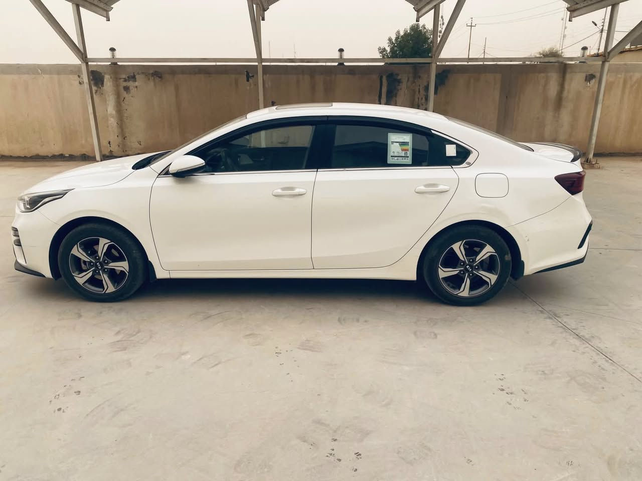 البيع سيراتو خليجي 20 كفاله عامه رقم بغداد فول موصفات عده بصمه ماشه 80 حقيقي البيع او مروس هاذ رقمي ***********
