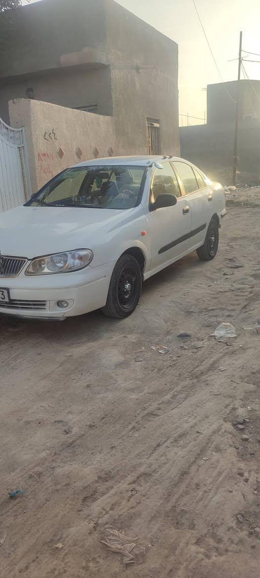 سلام عليكم نيسان سني الفين 1  المكينه بيه خيط بخار قليل كلش *********** سعر 58 وبيه مجال
