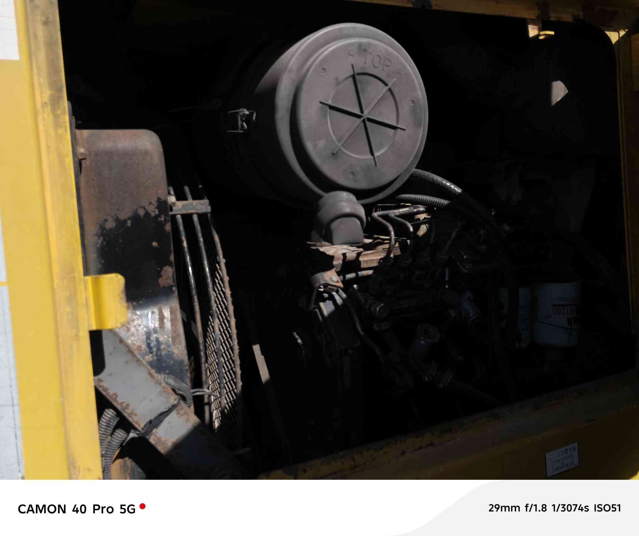 سلام عليكم شفل كاوسكي للبيع كامل من كلشي كهربائية تبريد مرقم دبل تواير وباقي التفاصيل تواصل على الرقم ***********
