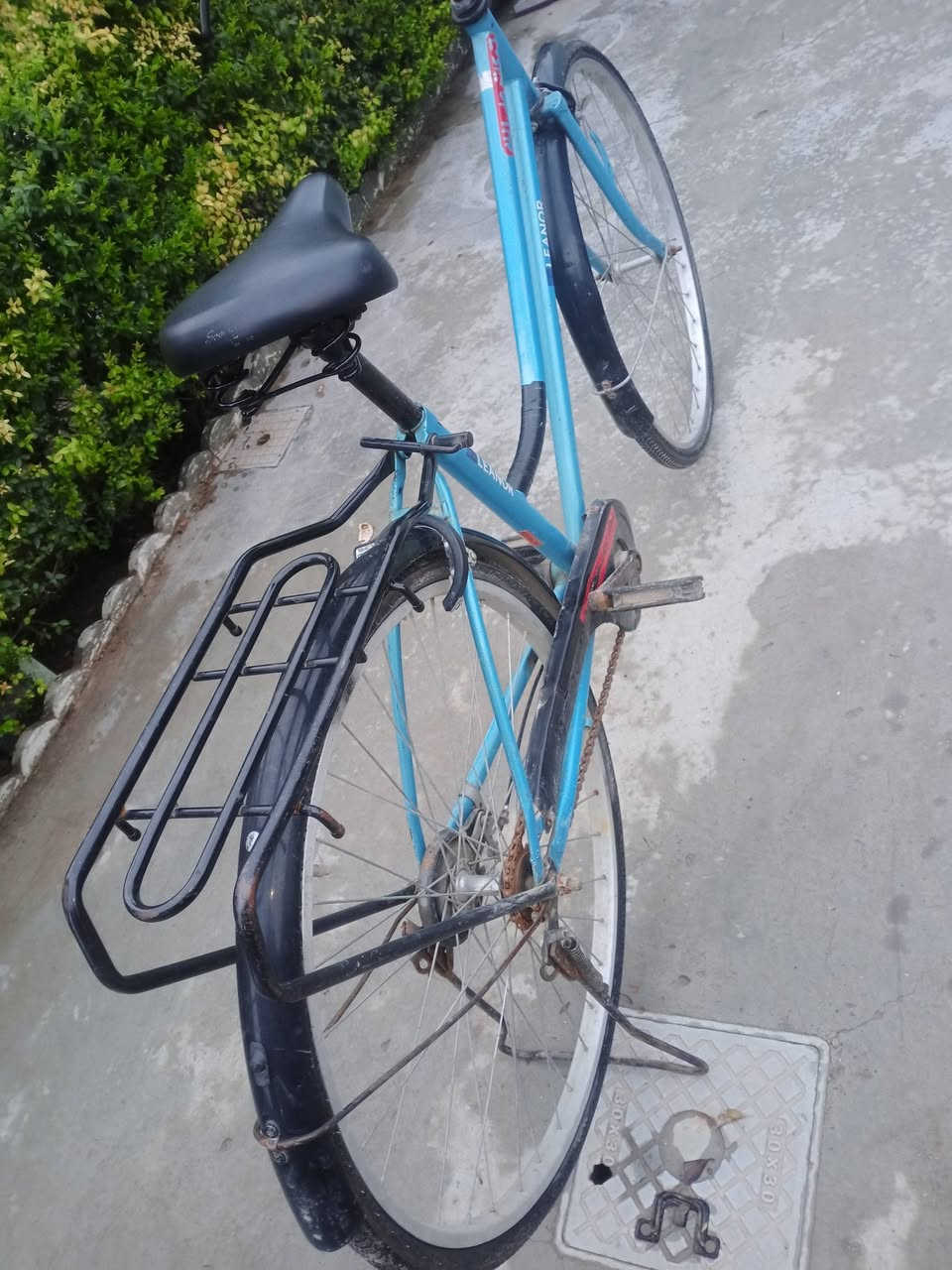 سلام عليكم
باسكل حجم 26 للبيع السعر 35 قفل 
الرقم ***********
