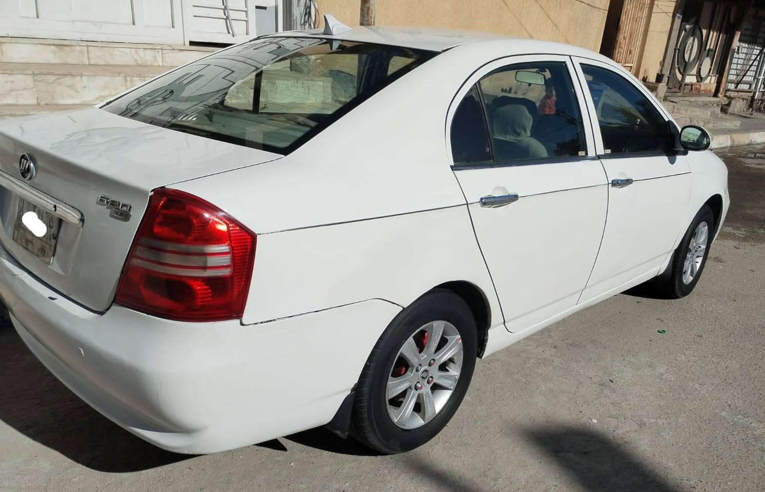 السلام عليكم
مكان السياره كربلاء 
ليفان ٦٢٠ موديل ٢٠١٢ رقم بابل السنوية لل٢٠٢٨ بإسمي مشروع وطني
 مكينة حاوية ياباني مبدلها قبل ٦ اشهر
 حدادية أمامي جديدة والخلفية بحالة جيدة
الباتري جديد
بيها بعض المكانات رش فقط
 حادثها جاملغ ايمن و مبدل وي البنيد 
الكهربائيات كلها شغالة حساسات خلفية و مري كهربائية 
تدفئة و تبريد شغال 
الدواخل بحالة جيدة 
السعر ٤٥ ورقة و بيها مجال قليل
للتواصل واتساب  ***********
