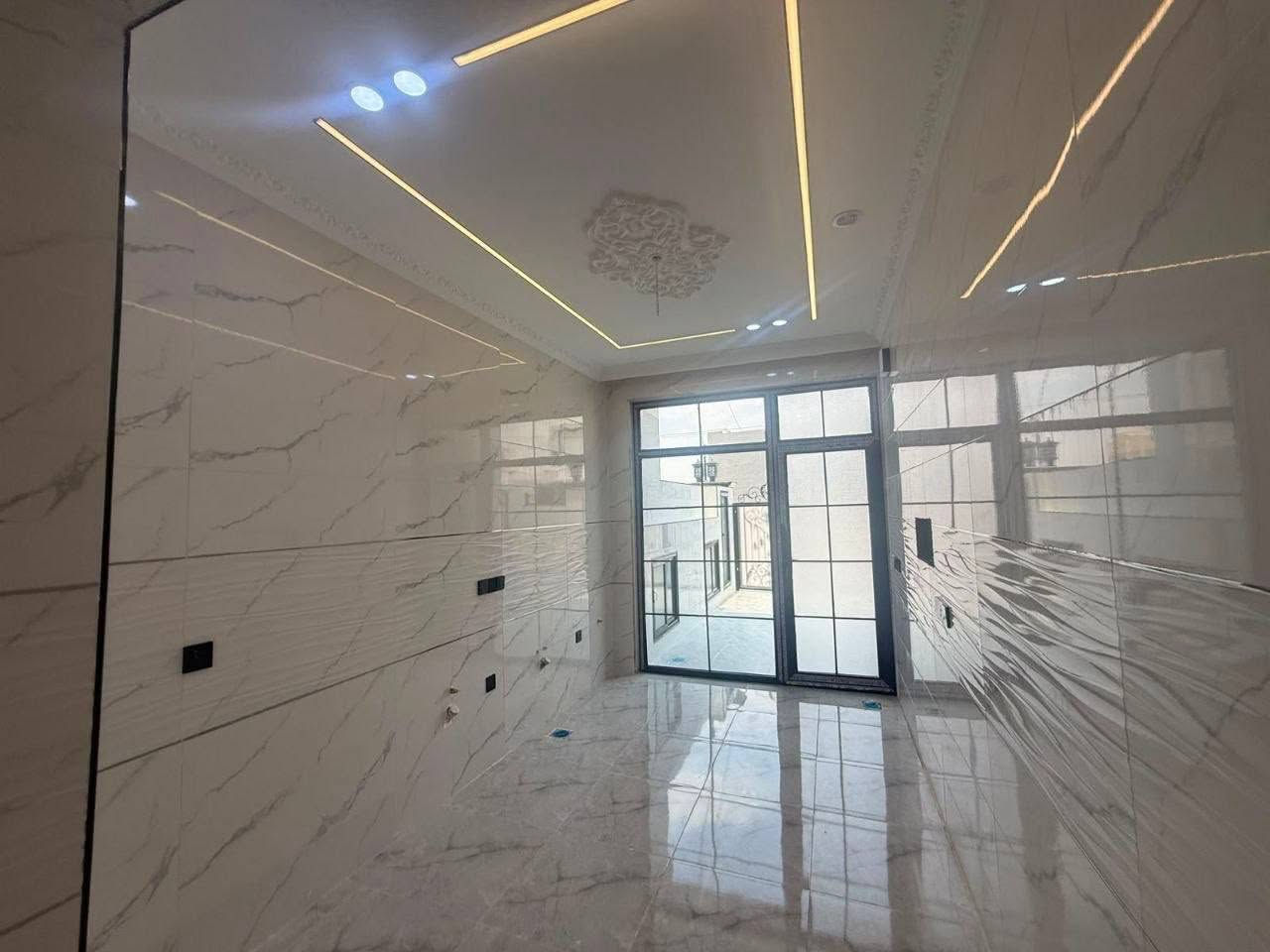🔸سند طابو يتسجل بإسم اي عراقي
📍أربيل-منزلين للبيع حي 8حساروك قرب شارع كورنيش ع شارع 15M

➖مساحة 125M+125M طابقين 
يتكون⤵️
➖4غرف نوم 
➖استقبال-صاله-مطبخ-مجموعه صحيات-كراج
***********
***********
***********
**********************
في حال لم يتوافق العقار مع رغبتكم او لم يكن بقدر امكانيتكم زوروا موقعنا على تلكرام للتصفح على اكثر عدد من العقارات المتوفرة•https://t.me/miran_48

7 دفتر
