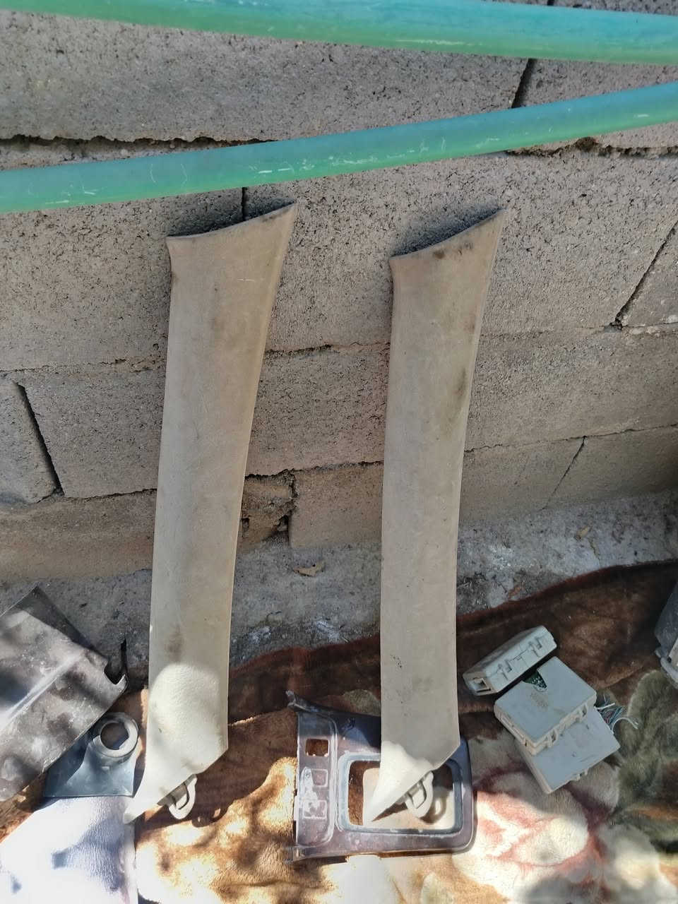 خوان عندي غراض كرستا نفخ مثل ماموضح بلصوره قيمهن بما يرضي الله واخذهن
***********
المكان البصره خور الزبير

@راديتر ماي حاويه ماتفصيخ شرط جديده هيه ودبتها مالت الماي وجايكم صيف

@ماطور وذراء ماسحات شغالات

@عمبار بريك حاويه شرط جديد

@زعنفه الخلفيه اليمنه

@كفرات ستيرن

@قفل جنطه

@عقول مال قفالات ترهم راس الثور وكرستا نفخ حاويه

@عينه كرستا نفخ عاطله تستفات من الكيجات يشتغلن والكلوبات

@ غلاف يدة الكير
