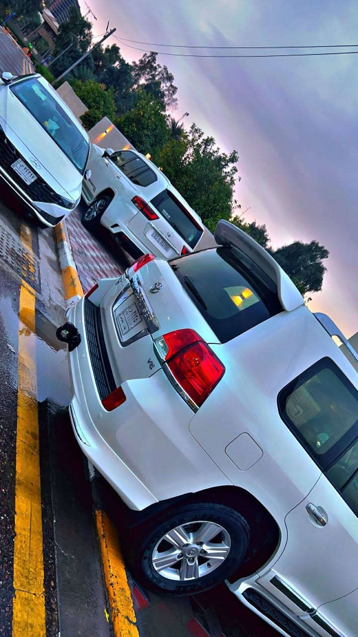 السلام عليكم لاندكروزر موديل 2015 ساس ماشية 113 الف رقم تقريباً مميز مكانها بغداد الدورة مكفولة كفالة عامة ماعدا اصبعين بارد بالجاملغ فول مواصفات وهذا رقمي والي عندي 2024 اسود مراوس ماكو مشكلة تحياتي للجميع وهذا رقمي ***********
