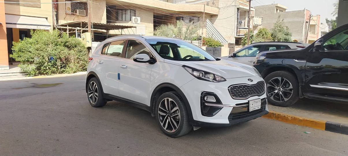 السلام عليكم كيا سبورتج خليجي 2020 رقم بغداد مكفوله محرك 2000 دوش حساس مامي خلفي شاشه جبيره تبريد خلفي حلوه مال جناي سعر 195 مكان بغداد حي الخضراء هاتف ***********
