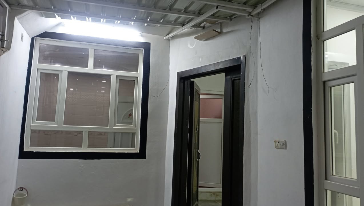 سلاو كريارانى به ريز ئه م خانومان لايه بوفروشتن مساحه 100مترمرابع پيكهاتوه له ژورى نوستن +هول +متبغ+ميوان+مشته ملأت+عنوان كركوك بنجاعلى نزيك جامع على زه نگه نه بوزانينى زياترپه يوندى كن به م ژمارانه ى لأى خواره وه ***********+***********
