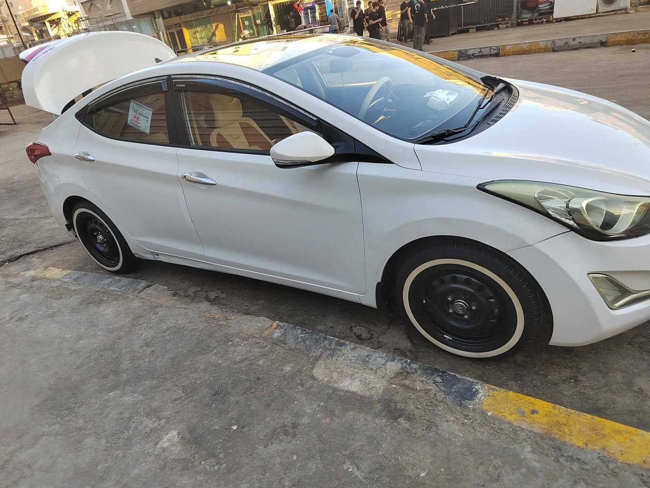 السلام عليكم بيع ومراوس انتره موديل 2014بيه بابين مصبوضات مكاهن مكينه 1600سياره جازه من كلشي مكان نجف *********** السعر 115وبيه مجال قليل
