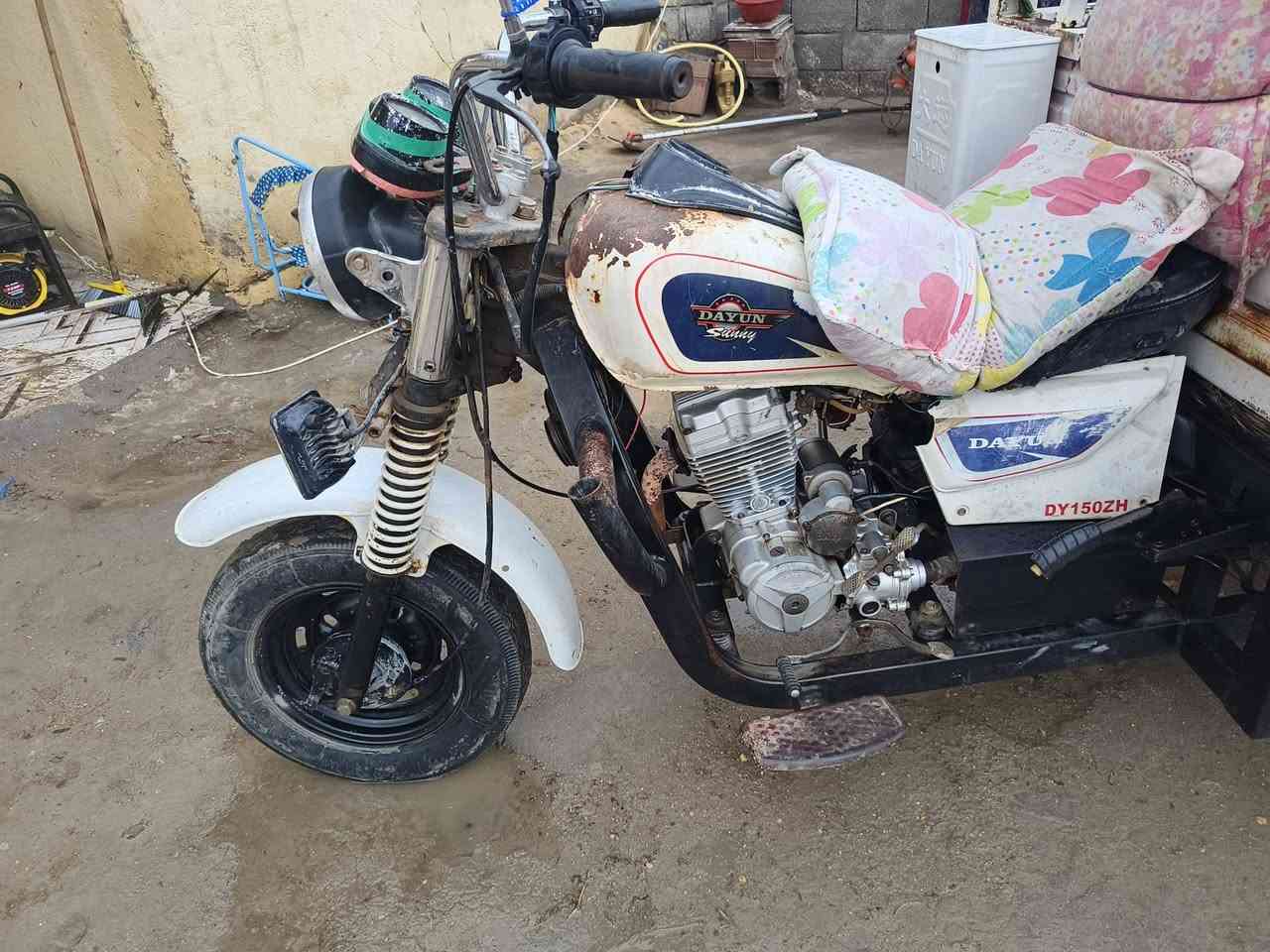 السلام عليكم ستوته لل بيع مديل 17جاهزه اوراق محرك نظيف كهربائيات السعر مليون ونص الي يحب يتواصل هاذه الرقم ***********
