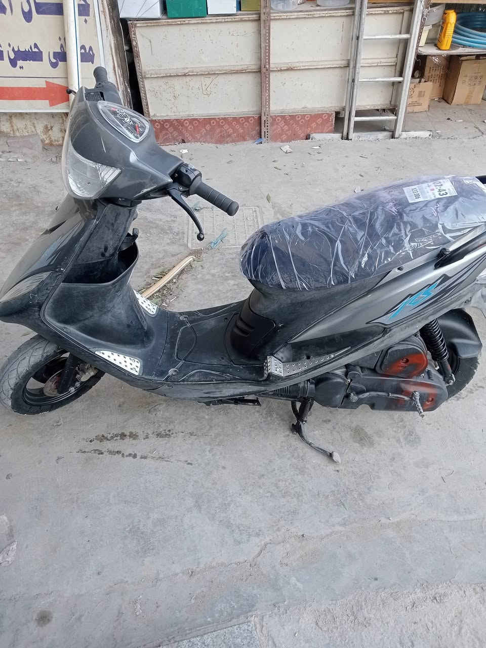 للبيع دراجه ماكس 120 كعدتهه تخبل معمره كلهه جديد محرك بلادي عندي الصبح تاخر تشغيل بعدين نكره السعر 550 المكان المشتل ***********
