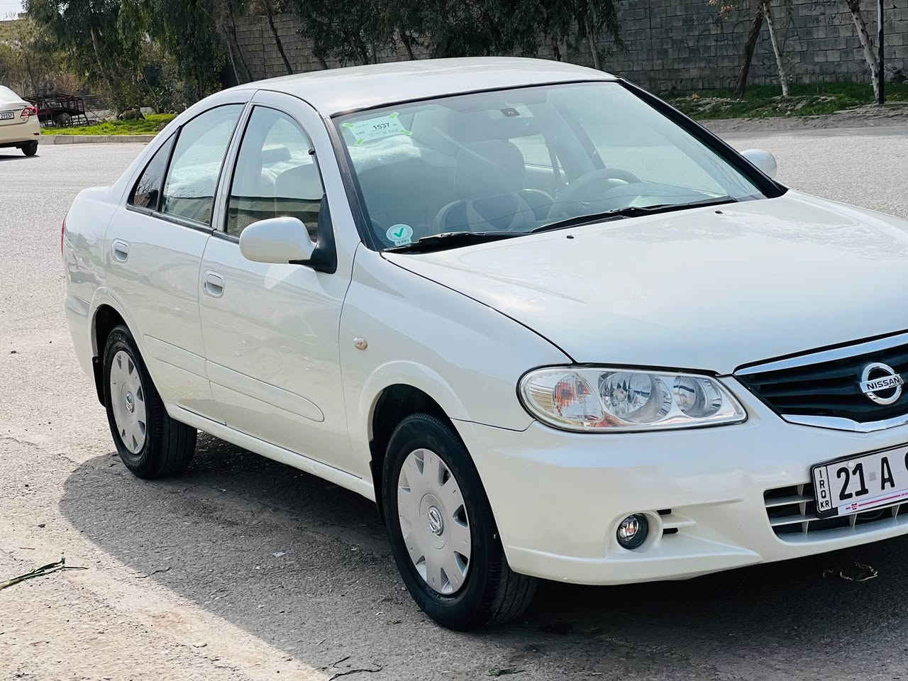 سەرەتا بە ناوی خوای گەورەو میهرەبان نیسان سەنی یابانی ٢٠١١ دو پارچەی بۆیاخە کەمیک ناوی گرتوە شایەنی باس نیە سەیارەکە زۆر جوانو ریکە رەقەم سلێمانی رەقەم باریک بەناو خۆمەوەیە گیر تۆماتیک گیرو مەکینە بەشەرت هەموو گیانی بەشەرت ناو زەردە شوین رانیە   ژم.*********** رانية, السليمانية
