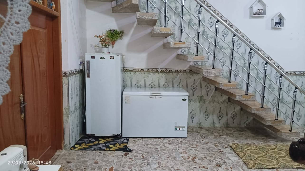🏠 دار للبيع طابو صرف في الحولي ركن مساحة 165 /م وجه على العلوية خديجة ع وفضله كدام البيت ٢٠٠ متر  يحتوي على غرفة نوم وصالة ومطبخ واستقبال ومجمع صحيات بناء صب كونكريت مسلح طابوق يباع نقد او عن طريق المبادره 
للاستفسار مراجعة مكتب عالم العقار في الجمعية مقابل الإطفاء او الاتصال
***********
***********
 #عندك_عقار_للبيع_فقط_راسلنا_اواتصل_وات_ساب
