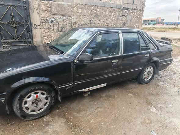 السلام عليكم
سياره برنس موديل ٩٣
رقم ألماني أبيض انبار
سنويه لحد ٢٨ سياره بيه نواقص بسيطه بطاين بوب خلفيه 
وتبخير شي بسيط جام كهربائي كله شغال كير أوتوماتيك نضيف سنتر لوك شغال كامل 
عنوان الرمادي ٥ كيلوا 
السعر ٢٨ وبيها مجال بسيط 
 
*********** أبو فاروق
