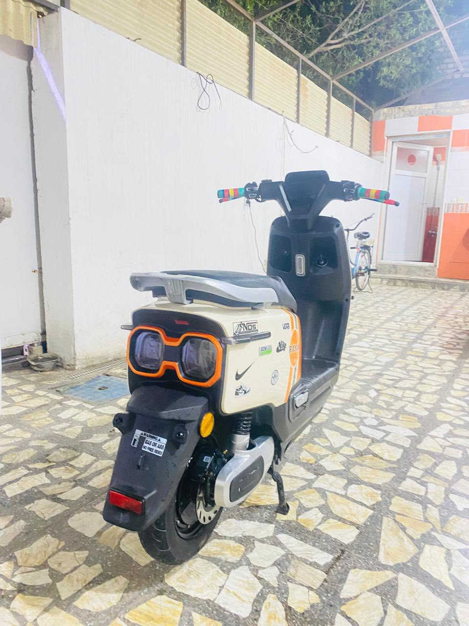 السلام عليكم دراجه ريان للبيع السعر 850 وبيهة مجال للطيبين مكفوله الدراجه من كلشي العنوان بغداد الشالجيه نادي الزوراء للأستفسار ***********
