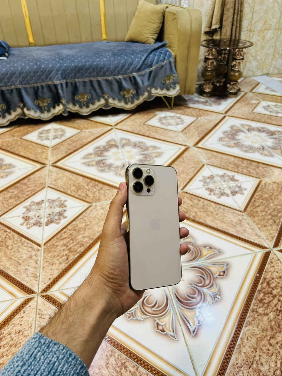 ايفون 13 برو ماكس الجهاز نظيف ومكفول الذاكره 256 ملحقاته كامله سعر 650 شراي اتصل***********

