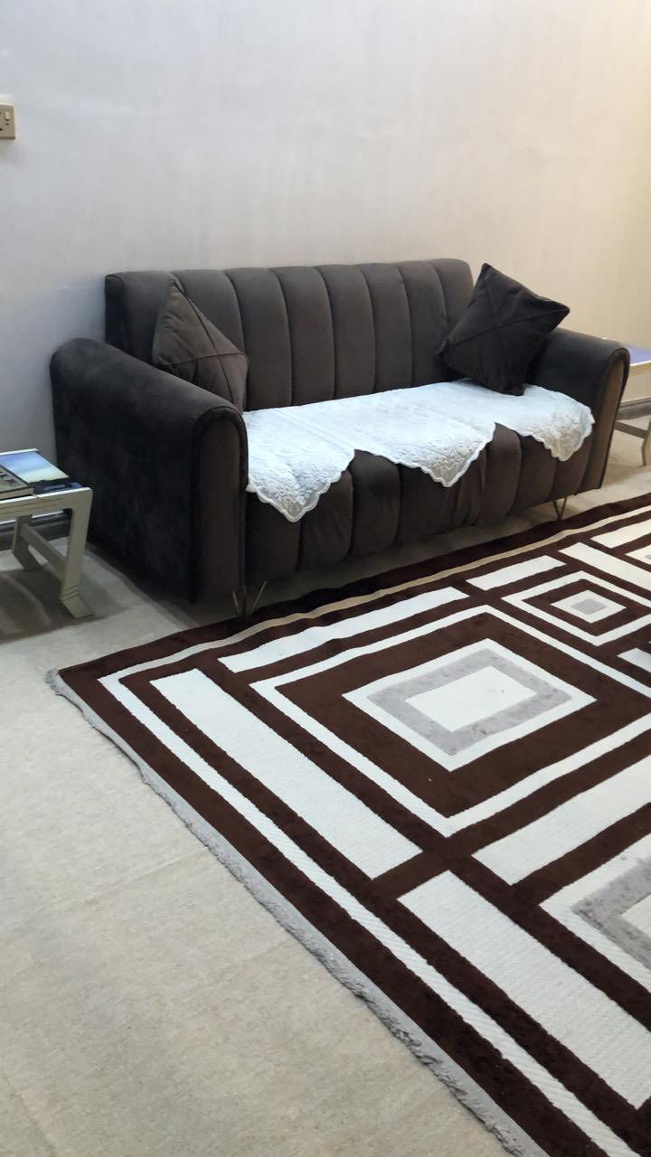 للبيع ١٠ مقاعد نضيف استعمال قليل سعر ٦٠٠ وبي مجال 
 تسكام عراقي نجف كوفه عبد العال 
***********
