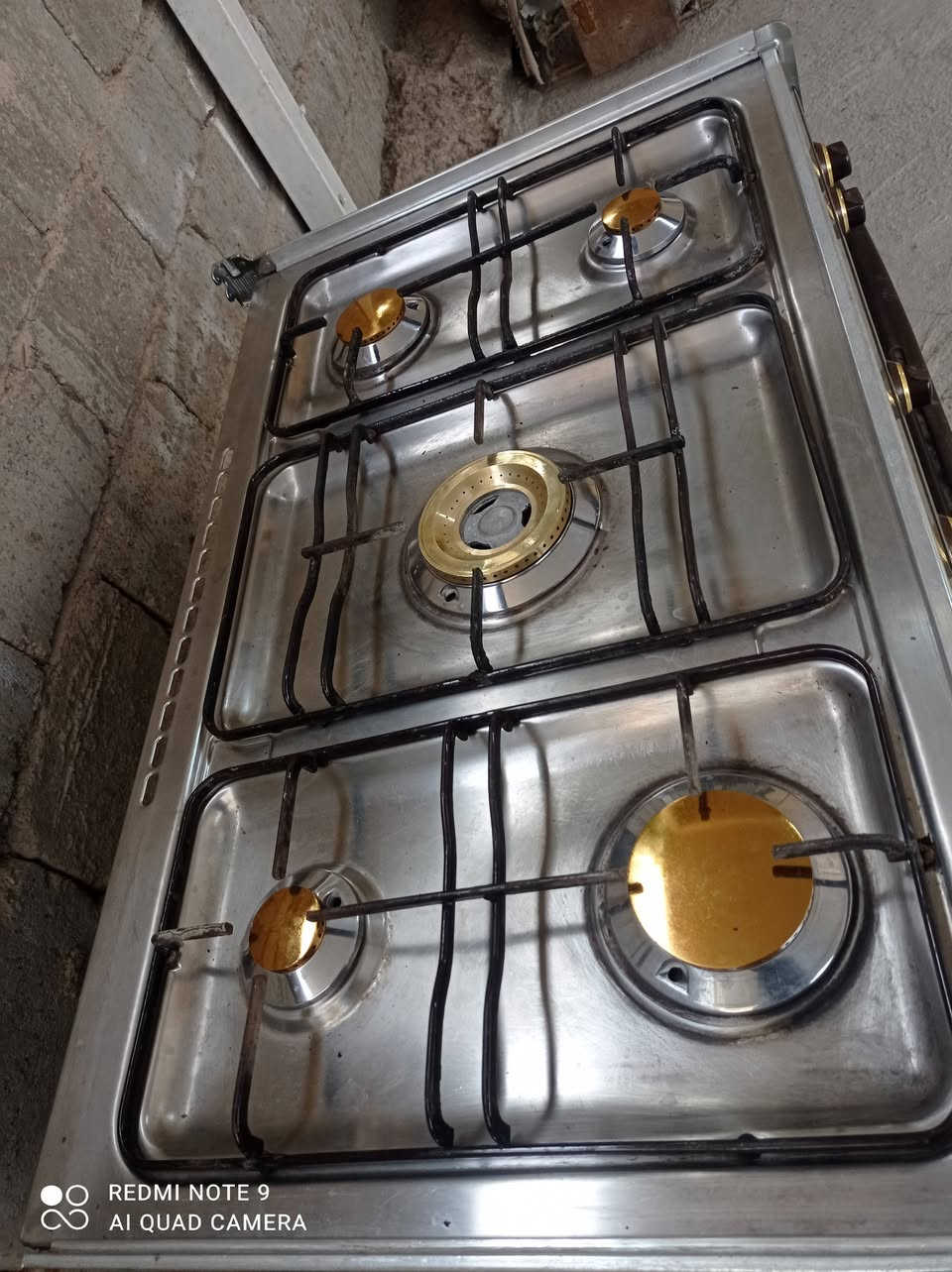 طباخ كريازي سعر 200/العنوان بابل عل فحص باب اول ***********
