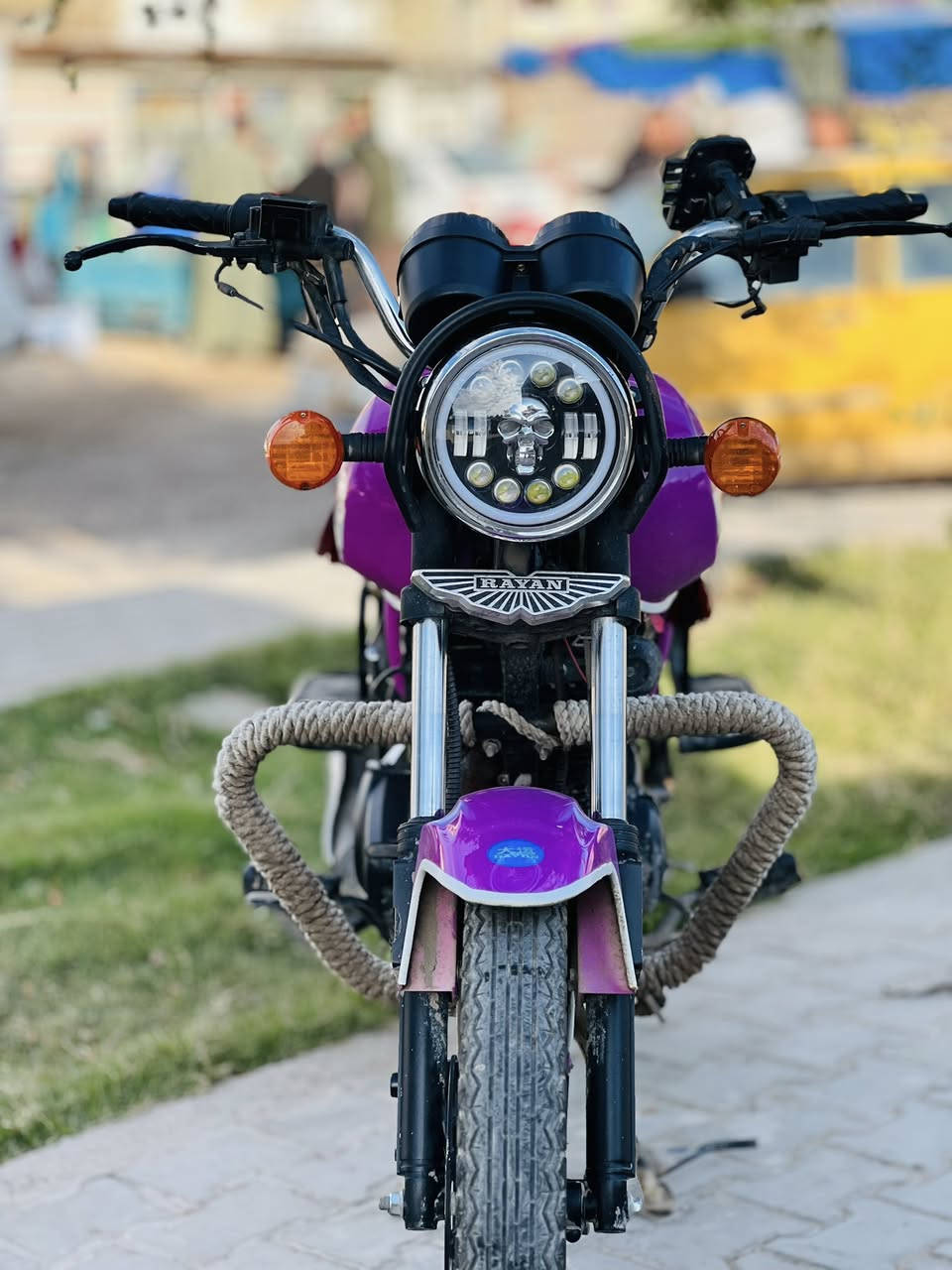 سلام عليكم 🫡
نوع الدراجه— دايون نفخ 
مديل—2023
لون الدراجه—بنفسجي
الدراجه—اوراق اصولي
حجم المكينه—200
مابيها نقص برغي 
كير ومكينه—خير من الله 
الدراجه علا الوضع البلاد—و مرتبه ترتيب خفيف وحلو 
الدراجه—انضف من الصوره 
كلشي شغال بيها— كهرباىيات هورن اشاير بك لايت دشبول كامله مكمله
السعر—خاص 
المكان—كربلاء مستشفى 🏥 الكفيل 
الرقم—***********
