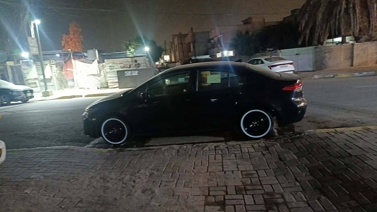 السلام عليكم كورله ٢٣ أمريكي محرك ٢٠٠٠ حادثه بنيد مبدل وجاملغ بارد ماشيه ٤٤ ميل سياره جديده كامله بسمي بيع او مراوس النتره او فورتي ٢٢ مكاني بغداد الدوره سعر ١٣٥ وبيه مجال رقم ***********
