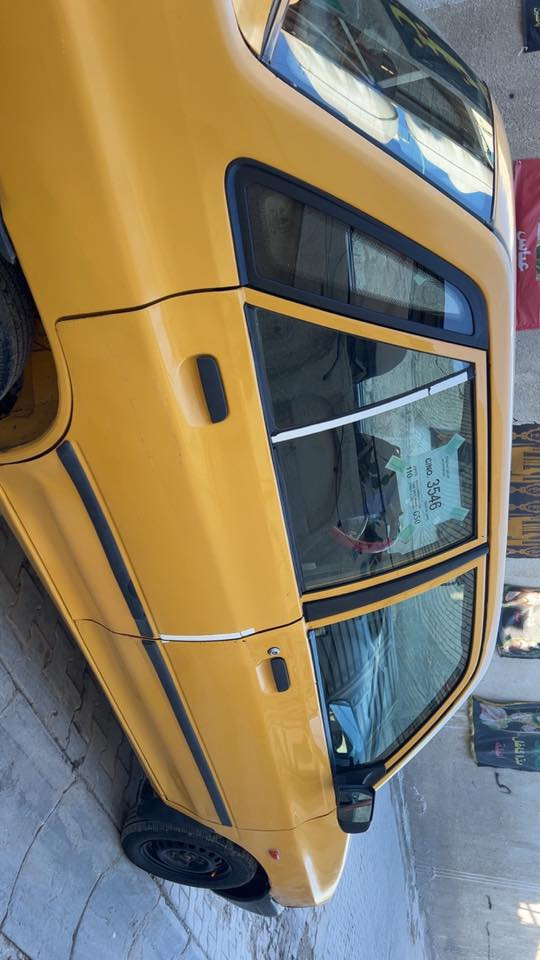 السلام عليكم سايبا موديل 12 للبيع
معمره دواير فقط وشاصي واحد 
سيارة كلش نظيفه كير ومحرك وتبريد وحداديه ودوشمه جديده غرفتها حلوه ومصفره هيأه وغرامات السعر 30 وبيها مجال شي قليل للاستفسار الاتصالات*********** بيه وأتسابق الرقم
