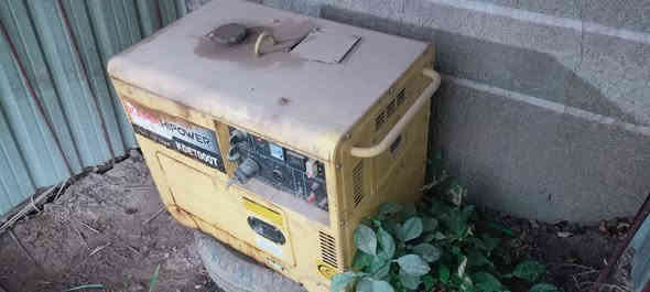 السلام عليكم مولد گامه مشتغل اقل الشهر مسؤل عن اي خلل يولد 20 امبير بعده جديد السعر 1مليون و300الف 
***********
