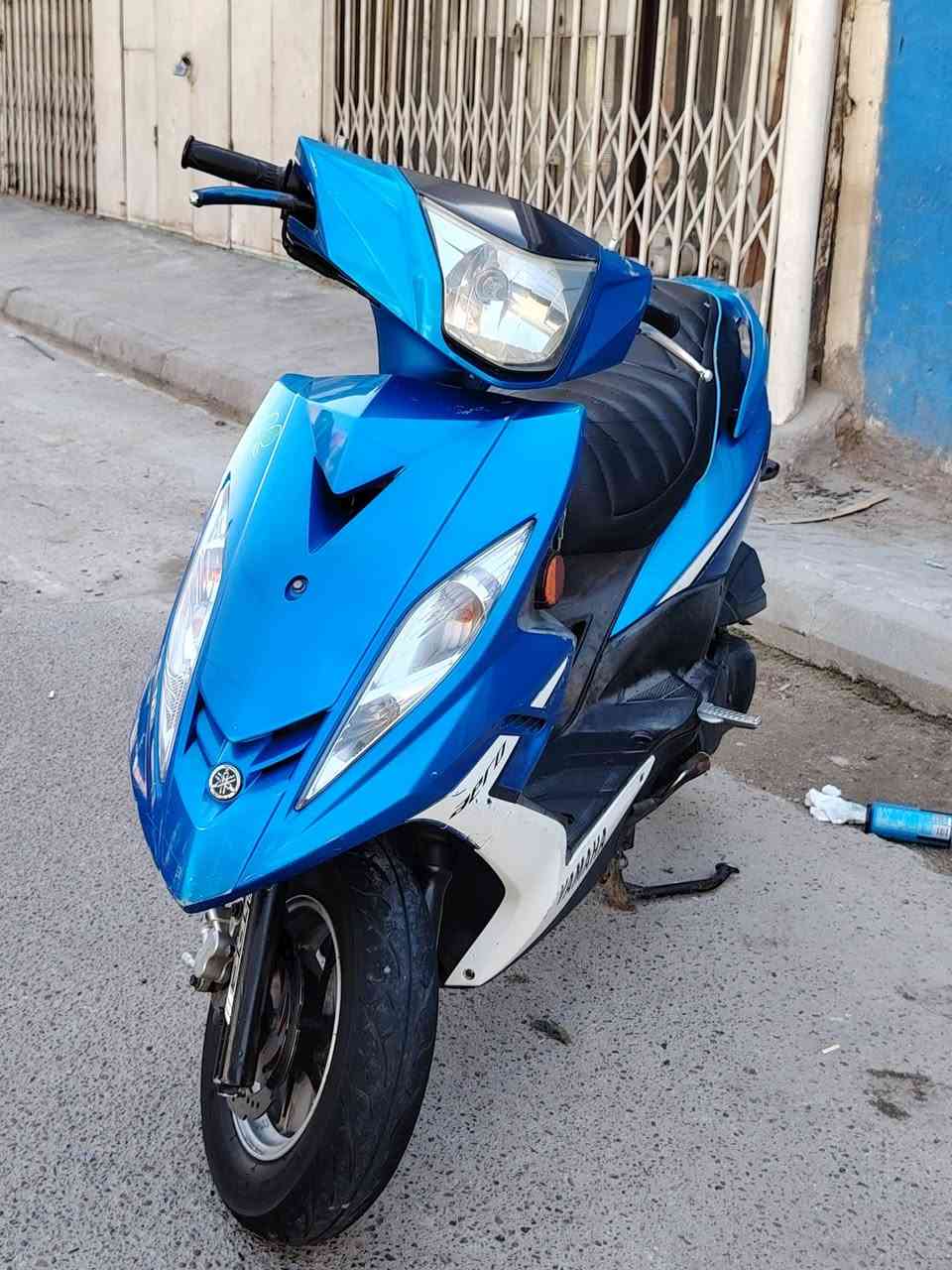 السلام عليكم جي تي ار للبيع
موديل 2009 كلشن غيابي ابو 75 زوج تايرات جدد بها نظام بصمه بصمتين بيها ومفتاحين كفاله عامه جيب فيتر وافحص شلعه ومعدل السعر خاص  ***********
