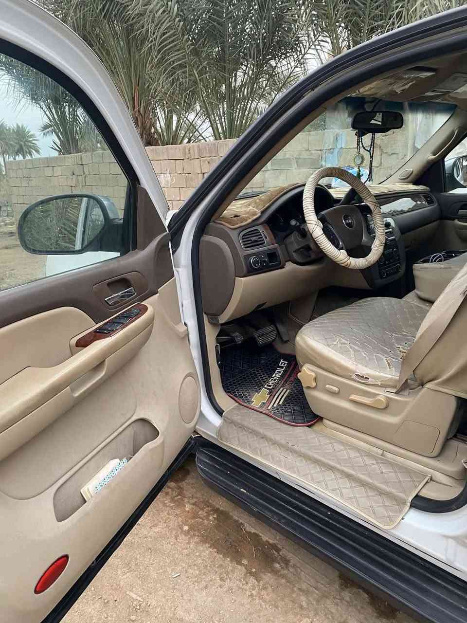 يوكن جمسي 2008 خليجي ،اصل ابيض طبله ،دواخل عسلي سياره مكفوله من ضربه والصبغ والعيب الشرعي مكان سياره ديوانيه، اتصل وبيك خير ودلل ***********
