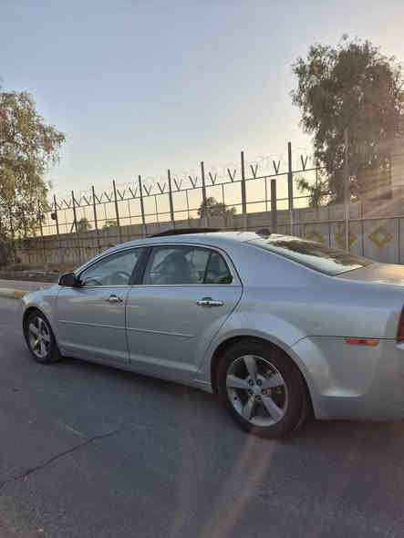 السلام عليكم 

ماليبو ٢٠١٢ فول موصفات فتحة وكشنات جلد 
مسويلها ادامة كاملة 
 
السيارة جديدة وكل نقص مابيها بعدها على وضع الشركة 

بيها صبغ فقط وجة الصندوك مرشوش

محرك ٢٤٠٠ تنفس طبيعي 
سيارة مال جناية 

المكان بغداد الدورة 
السعر ٩٢ 
*********** بغداد
