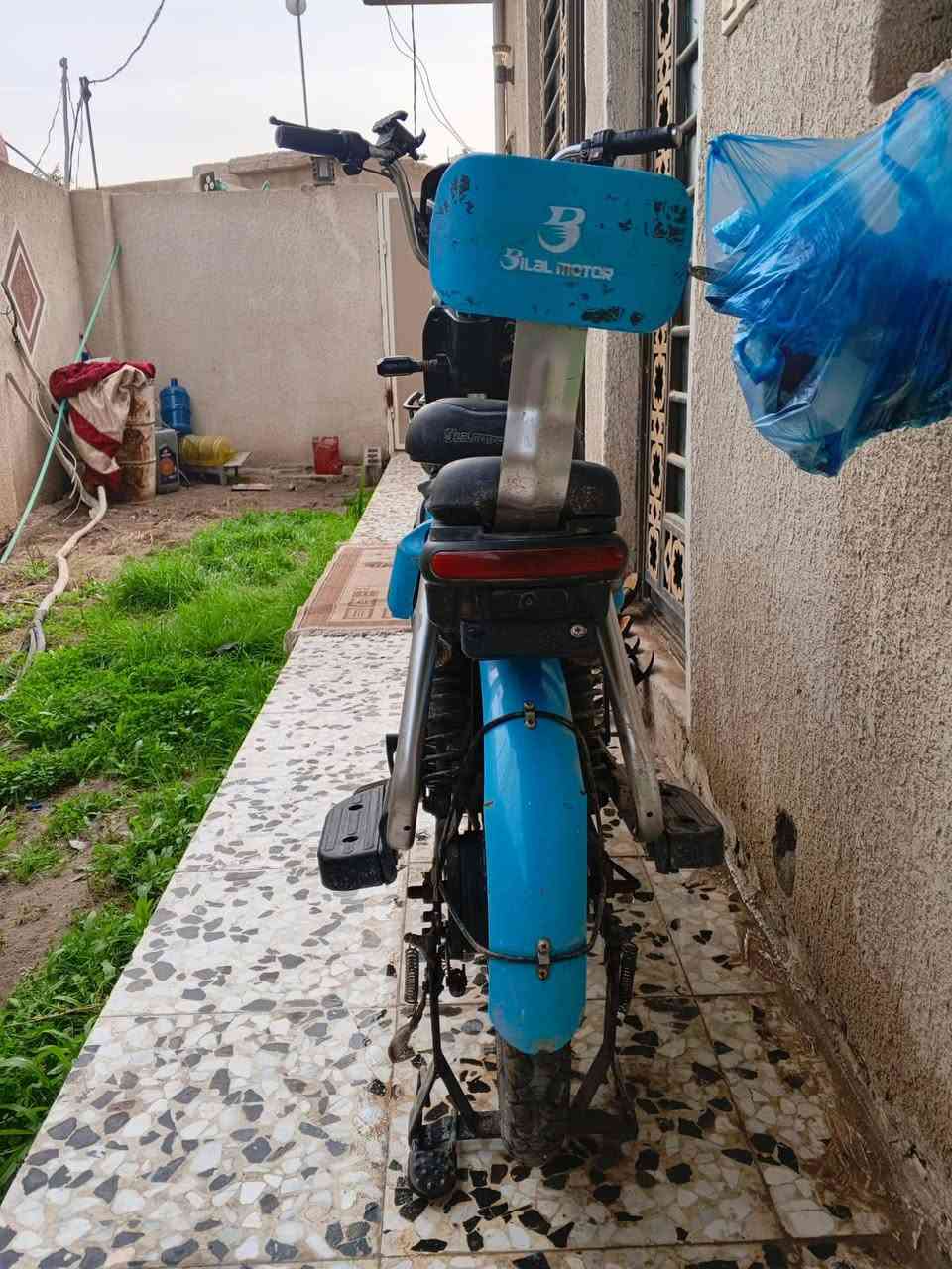 السلام عليكم دراجه للبيع دراجه نظيفه على الفحص اي نقص ما بيها شغاله خمس بطاريات ثلاث سرع دراجه سعرها 275 وبيها مجال للشراي الشرايه مراسله الصفحه عنوان كربلاء قنطره السلام


**إذا كنت صاحب هذا الإعلان وتريد حذفه لأي سبب، رجاءا أرسل رسالة إلى الدعم الفني**