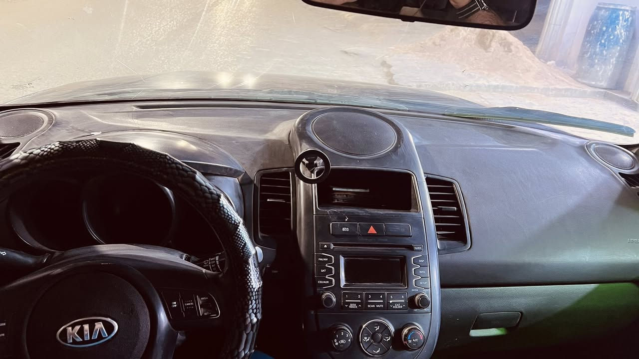 السلام عليكم
كيا صول ٢٠١٣
تبريد شغال
وارد أمريكي
حادثهه موضح بالصور مال امريكا
هنا بالعراق بيها طخات تحتاج صبغ
كير محرك gdi 1600
رقم كربلاء مداور ثاني يوم
 السعر ٨٥ وبيه مجال
بابل محاويل . *********** واتساب
اوو ***********
