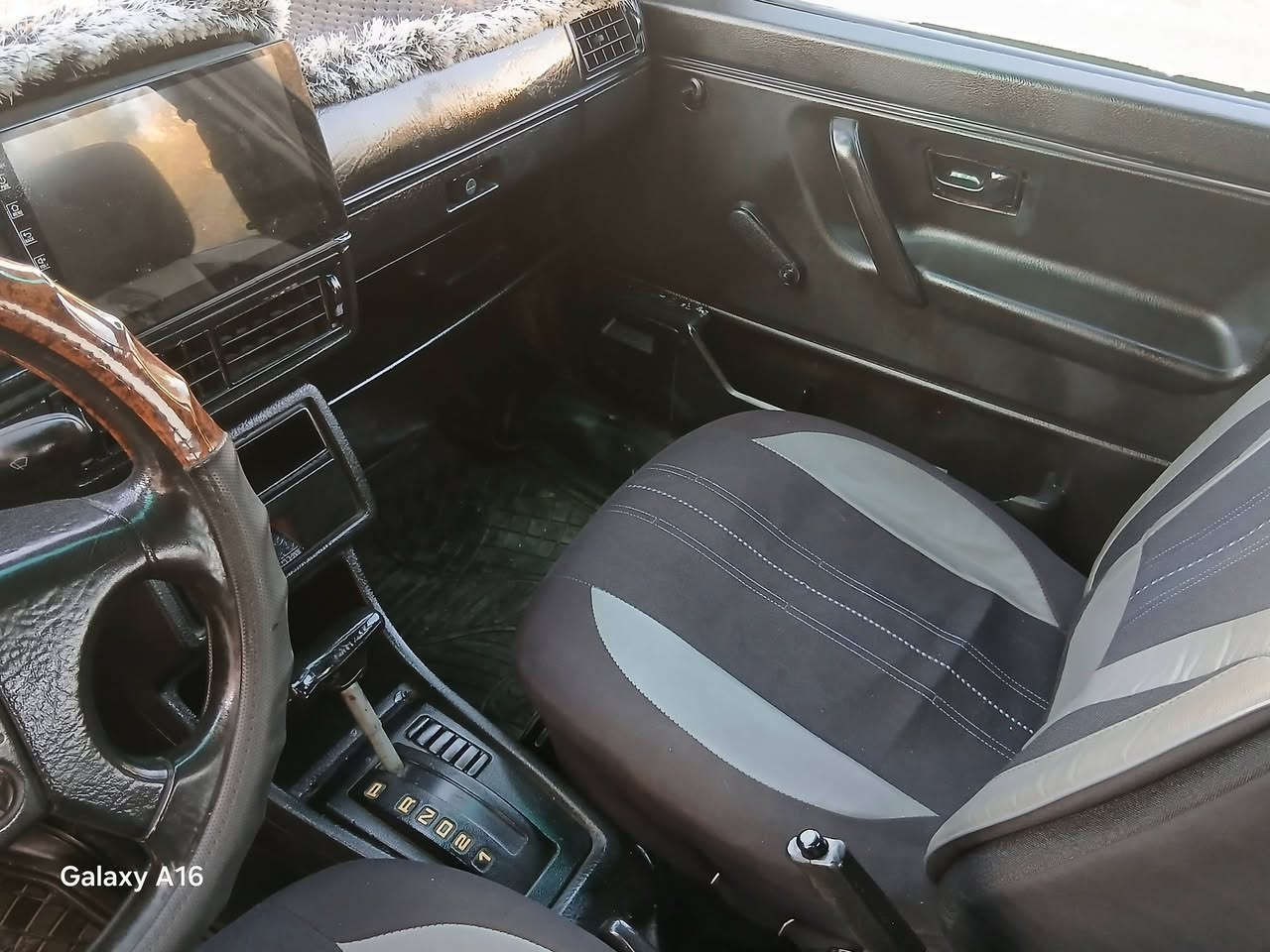 كولف موديل 91 كير اوتوماتيك رقم نينوى انكليزي سنويه لغاية 29 هزه جديده تدفيه شغاله كهربايته مضبوطه شاشه كامره شرط التحويل السعر 31لتواصل اتصل *********** او ***********
