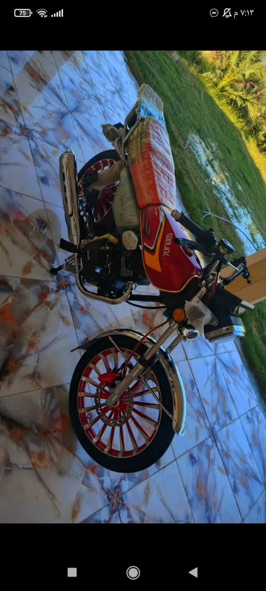 السلام عليكم دراجة سيفان موديل 2025دراجة نضيفه وخير من الله ما نقصه اي شي  مكاني ديالى الخالص ناحيةالسلام  راسلني خاص او رقم ***********
