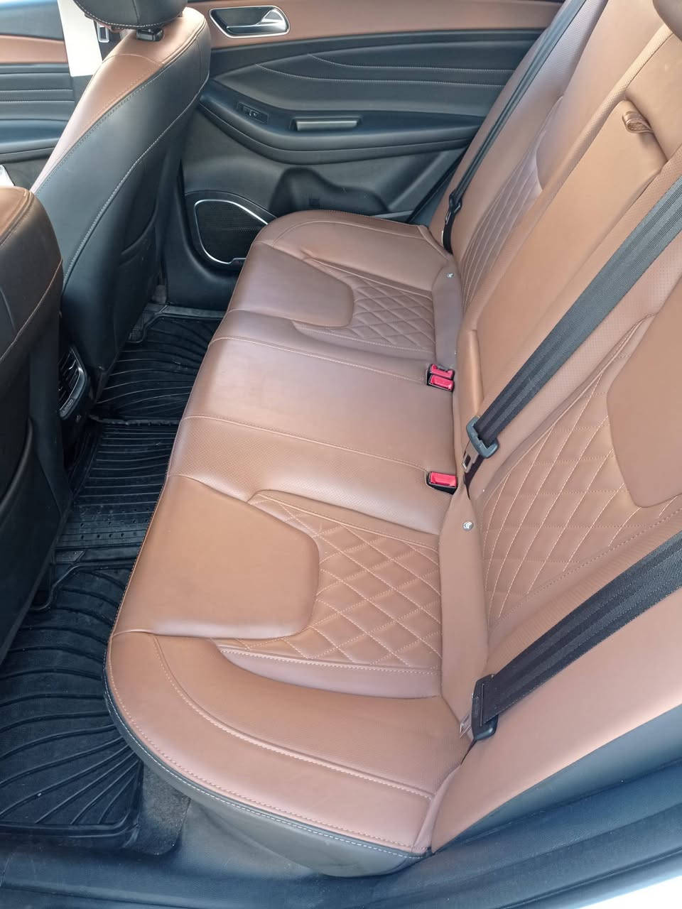 اريزو 6 فوا مواصفات بلا دعم بلا صبغ وضع شركه ضمان مستمر  رقم سنويه جديد للاستفسار  واتساب متوفر ***********
