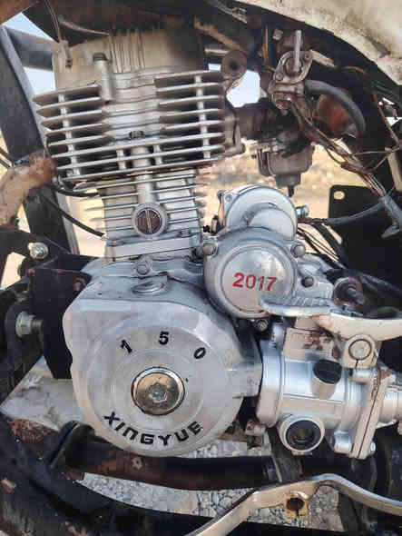 سلام عليكم ستوته رقم وسنويه موديل 2015محركهه 2017نضيف نكره سلف كهربائيات كلهه شغاله مابيهه عيب رزنه السبير موجود تايرات جدد نضيفه سعرهه 850وبيهه مجال مكاني ديالئ خانقين /***********
