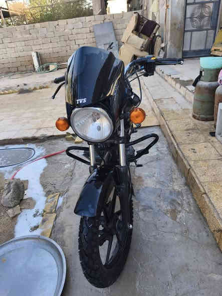 السلام عليكم ورحمه الله وبركاته TYS للبيع ادوات دراجه كلش نضيفه سعر 950 قفل والي مايعجه السعر لايعلق ولا يتصل ***********
