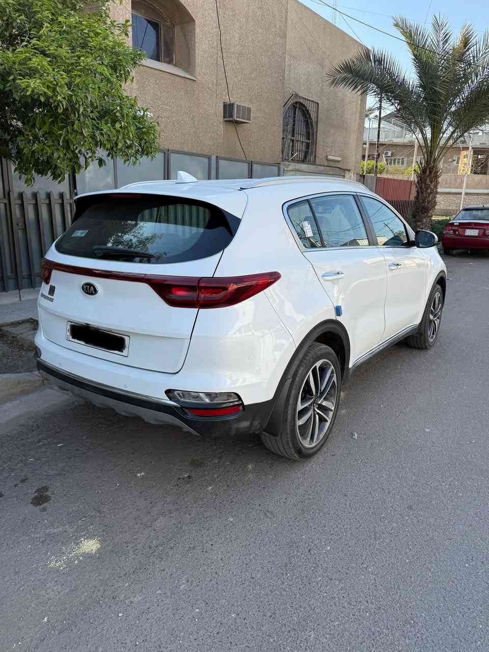 السلام عليكم 
سبورتج موديل ٢٠٢١ خليجي مكينة 2000 كفالة من الصبغ بيها بارد بالباب الخلفي الايمن فقط 
السيارة جديدة بمعنى الكلمة
كير مكينة حدادية تبريد تدفئة كله كفالة شرط الفحص ماشية 75 الف حقيقي ادك جرس 120 
السيارة بصمة اشاير بالمري مري قابلة للطي تبريد قطعتين شلشة + كامرة خلفية دورارة اريل نفيكيشن 
مكان السيارة الكرادة 
***********
