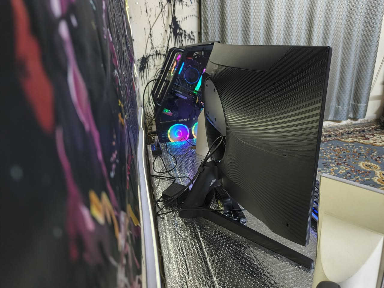 سامسونج اوديسي g5
27
2k
165 
Hdr 10
شاشه نظافته ماتفرق عن جديده 
السعر 200 من الاخير  بدون عمله
مكان بغداد البياع
***********
متواجد واتساب
