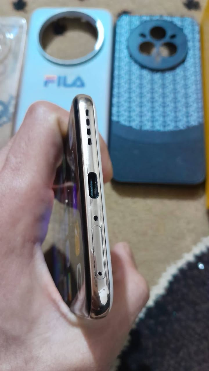 سلام عليكم
ريلمي 14برو بلس
ذاكره512رام14+12
معالج سناب دراكون 90فريم بوبجي
ملك البورتريه كامره50+50+50
بطاريه6000يدعم شحن80واط
نضافه99مستعمل قليل
اندويد16محدث
الجهاز بي فطر ولا يبين 
ملحقات كارتون 3كفرات نقصه شاحن
مراوس 13برو ماكس لو هونر 200برو


**إذا كنت صاحب هذا الإعلان وتريد حذفه لأي سبب، رجاءا أرسل رسالة إلى الدعم الفني**