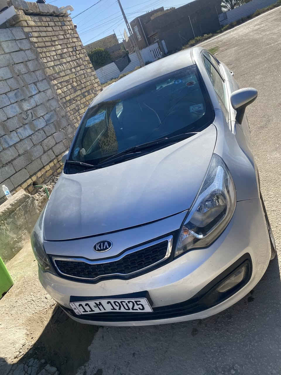 السلام عليكم 
كيا ريو 14 امريكي قطعتين صبغ فقط لباقي كفاله بيه جراد خفيف كلش مكينه جديده مشدوده كيره جديد تبريد شغال حداديه تخم تاير جاهزه  بغداد دولي هزته جديده مكانه حله بيع او مراوس  حسب لقناعه *********** سعر 82 وبيه مجال  سونارها مرفق بلمنشور
