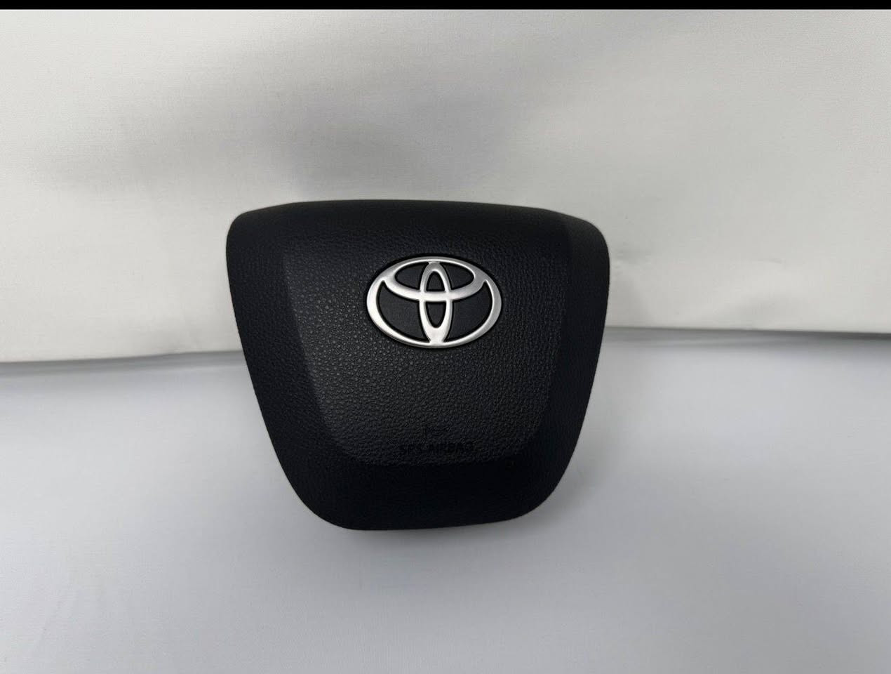 قطع غيار تيوتا 
رمضان مبارك عليكم 
قطع غيار كامري 
كامري 2018_2025
كل مايخص تيوتا كامري 
دشبول كامل تفرعاته 
جميع الايرباكات متوفرة
لايتات بك لايتات se_xse 18_25
غرفه صندوق كامل 25
بوابه 25
صفارة هايبرد 25
واتر بم 25
حساسات 25
وياله 25
كل ماهو يخص تيوتا كامري متوفر 
مكان كركوك
*********** 
***********
واتس آب + اتصال
