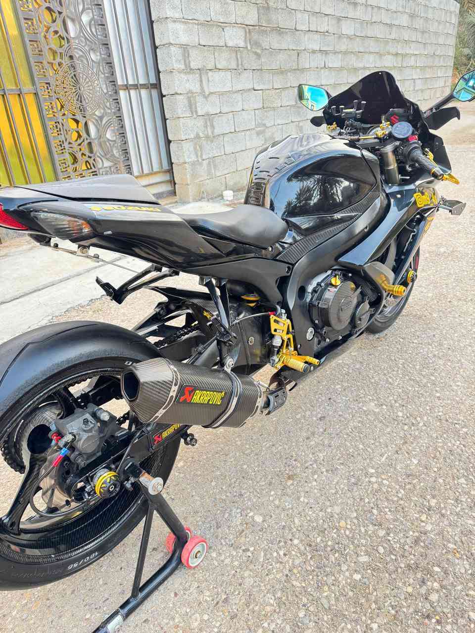 اللهم صلي على محمد وال محمد
جكسر 600/2008 رقم بصرة مشروع وطني 
كفرات الوكالة 
قباق محرك كاربون
حساسات تاير 
دمبر كهربائي + ميكانيكي إضافة 
عليهة كلج رياضي 
مجاول اصلي 
شوتة KN
فيتبم رسنك
بلكات رسنك
دوسات رياضي
يدات رياضي
كزوز اكرة كاربون حقيقي
 زنجيل EK اصلي 
سلايدرات + قطرة
تهبيطة خلفية + جاملغ هايبوزة 
دراجة مكفولة + مسويلهة سرفس كامل قبل كم يوم 
ديالى بعقوبة ***********
