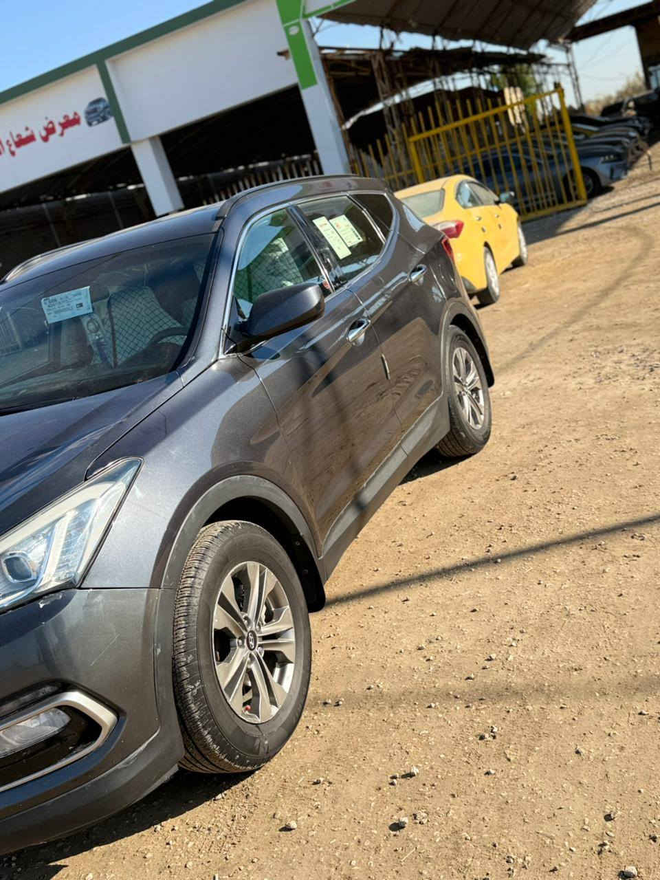 سنتافي 
مديل 2018
حادثها واضحه رشت صبغ فقط ولسونار موجود بل منشور
مكينه 2400 مكينه كير حداديه تخم تاير تبريد كله جاهز كلش جديده
رقم مثنئ بسمي مداور ثانيوم
مكانها السماوه الرميثه
السعر 155
***********
