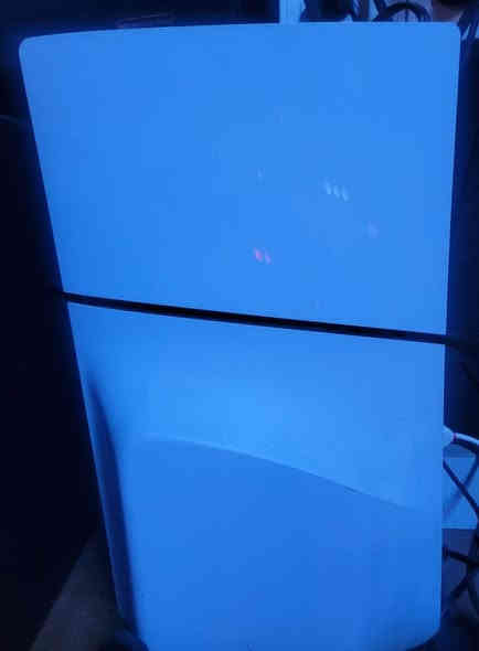 بلي فايف سلم امريكي تك جوستك اصلي
مع شاشة الحافظ حجم ٥٠ 4k hdr 
مشتريهن قبل شهرين 
جدد ونضاف 
بغداد حي اور 
البلي عارضه ب٦٠٠ وبي مجال بسيط
والشاشة ب٣٥٠

***********
