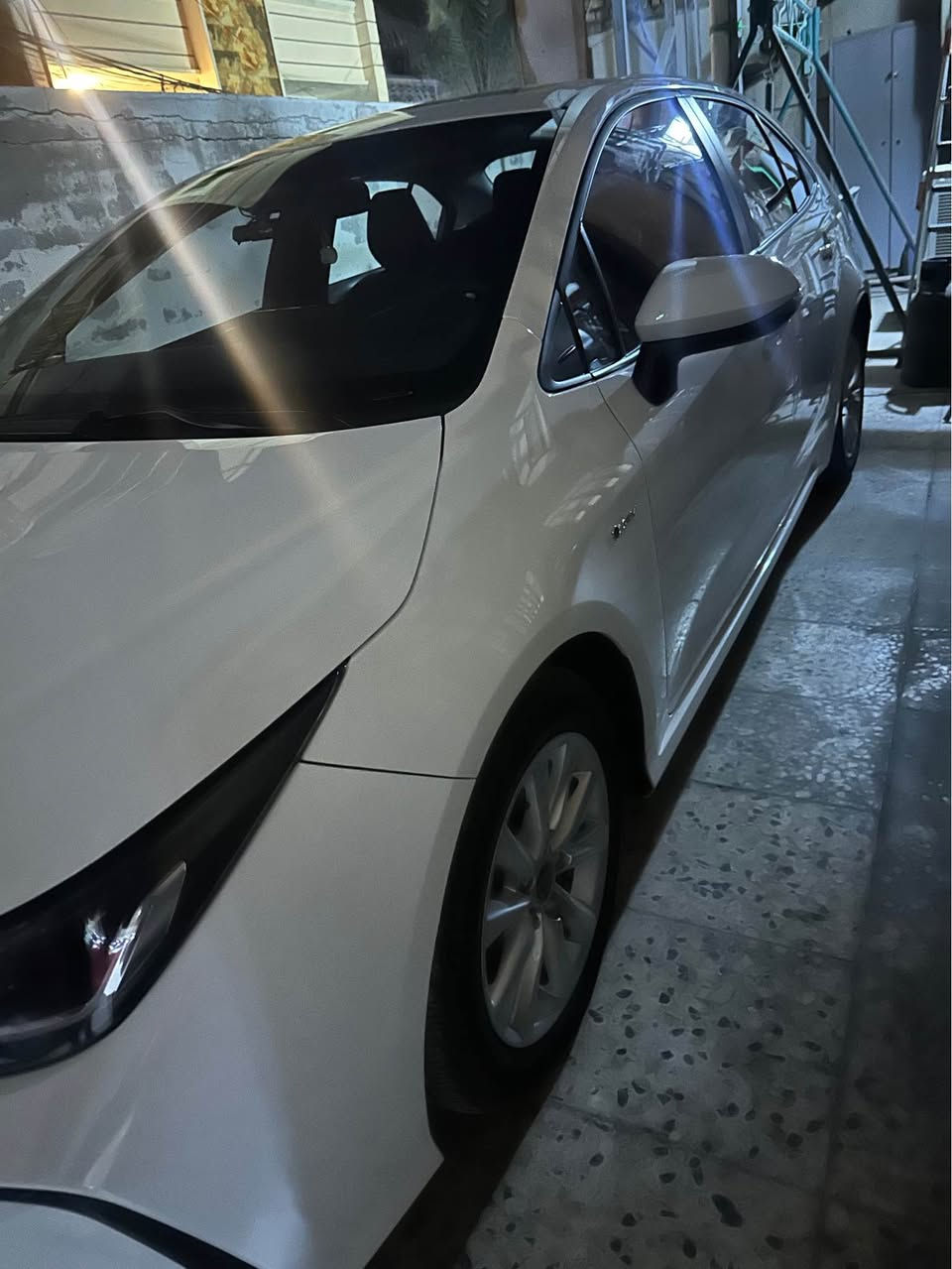 كورلا 2024 شكل الخليجي

ماشية 16 الف km

فول مواصفات عدا كشن كهرباء

مكفولة من الضربة والصبغ والتصليح 

السيارة بيه شخط اصبعين بين الباب الخلفي والتاير وموضح بالصورة 

سعر السيارة 155 ورقة وبيه مجال بسيط

***********

مكان السيارة بغداد الكرخ بغداد, العراق
