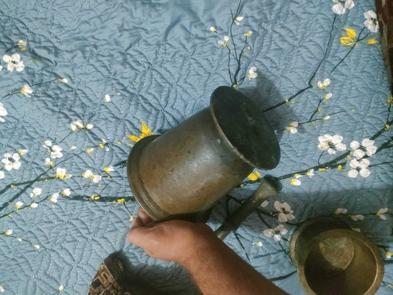 تلاثتهن بس ب 150 عمرهن تقريبآ قرن 100عام

+جاي يبيعون بس الجبير ب 150

+توصيل موجود 
مكاني بصره


**إذا كنت صاحب هذا الإعلان وتريد حذفه لأي سبب، رجاءا أرسل رسالة إلى الدعم الفني**