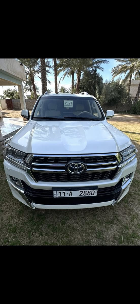 سلام وعليكم لاندكروز مديل 2021 يعني آخر صدار بهاذا لشكل محرك 8 سلندر 4600 سياره كلش جديده مكفوله من لصبغ ولبارد حته لدعاميات مكفول مواصفات ساز صندوق كهربائي باب خلفي شفط شاشات بلادي تطبيق هواي بيها مواصفات ماشيه 92 الف رقم لسياره حلو مرتب سعر 
$600 وبيها مجال حك لجيه ديالئ ‭

‭0773 934 8594‬
