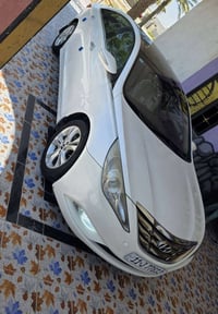 السونار بالمنشور سوناتا خليجي موديل 2011 السياره فول الاخير  محرك 2400...