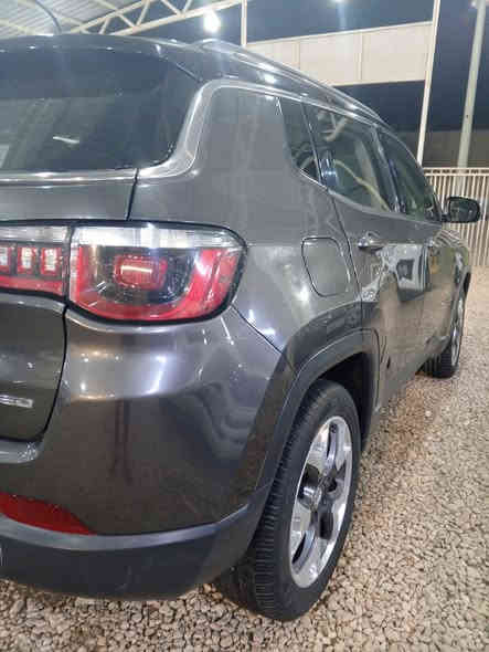 السلام عليكم جيب كوم مباس وارد امريكي حادث جاملغ وبنيد بدون تبديل بس صبغ وبدون دواخل ماشيه 69 موديل 18 سعر 118 وبيه مجال
للاستفسار الاتصال على الرقم 
***********
