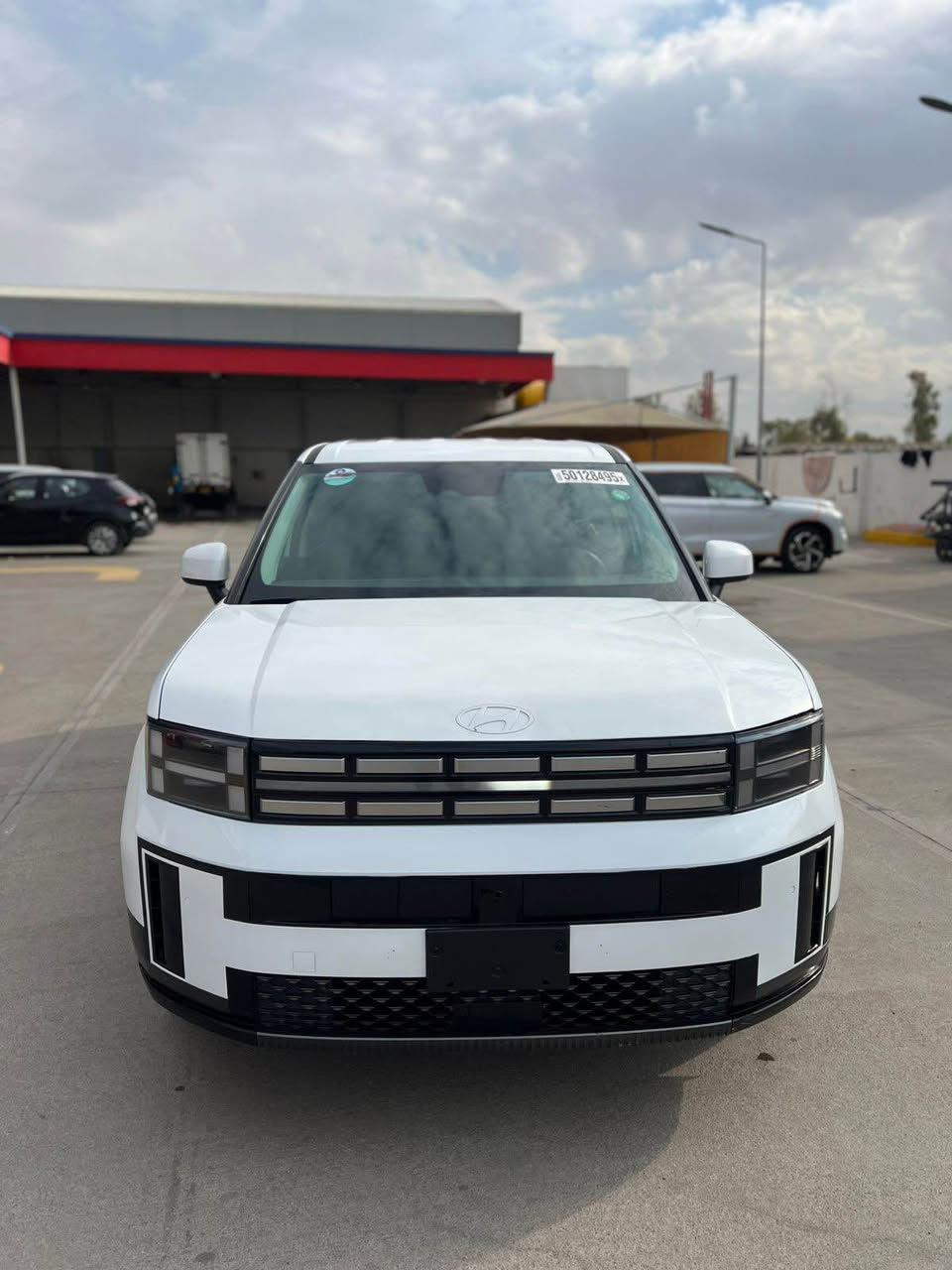 سنتافي موديل ٢٠٢٤ نص جملغ و ربع بونيد سبغ بدون دواخل و ارباك كل سليم مواصفات بصمه و سبعه راكب و شاشه و كاميره و صندوق شفت و رادار و سعر ٢٠٦ ورقه بيها مجال قليل مكان اربيل 

*********** واتس اب و فايبر اكر, نينوى
